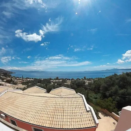 Beach Two Bedroom Maisonette With Sea View בית נופש