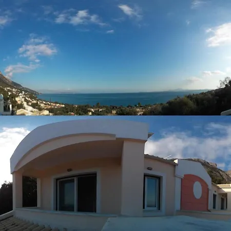 Beach Two Bedroom Maisonette With Sea View Casa de Férias